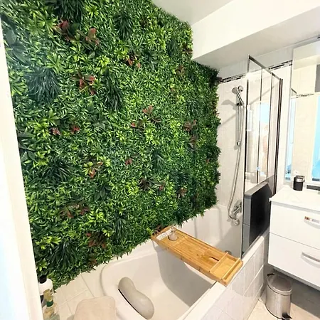 El Circo Foch, Hyper Centre Apartmán